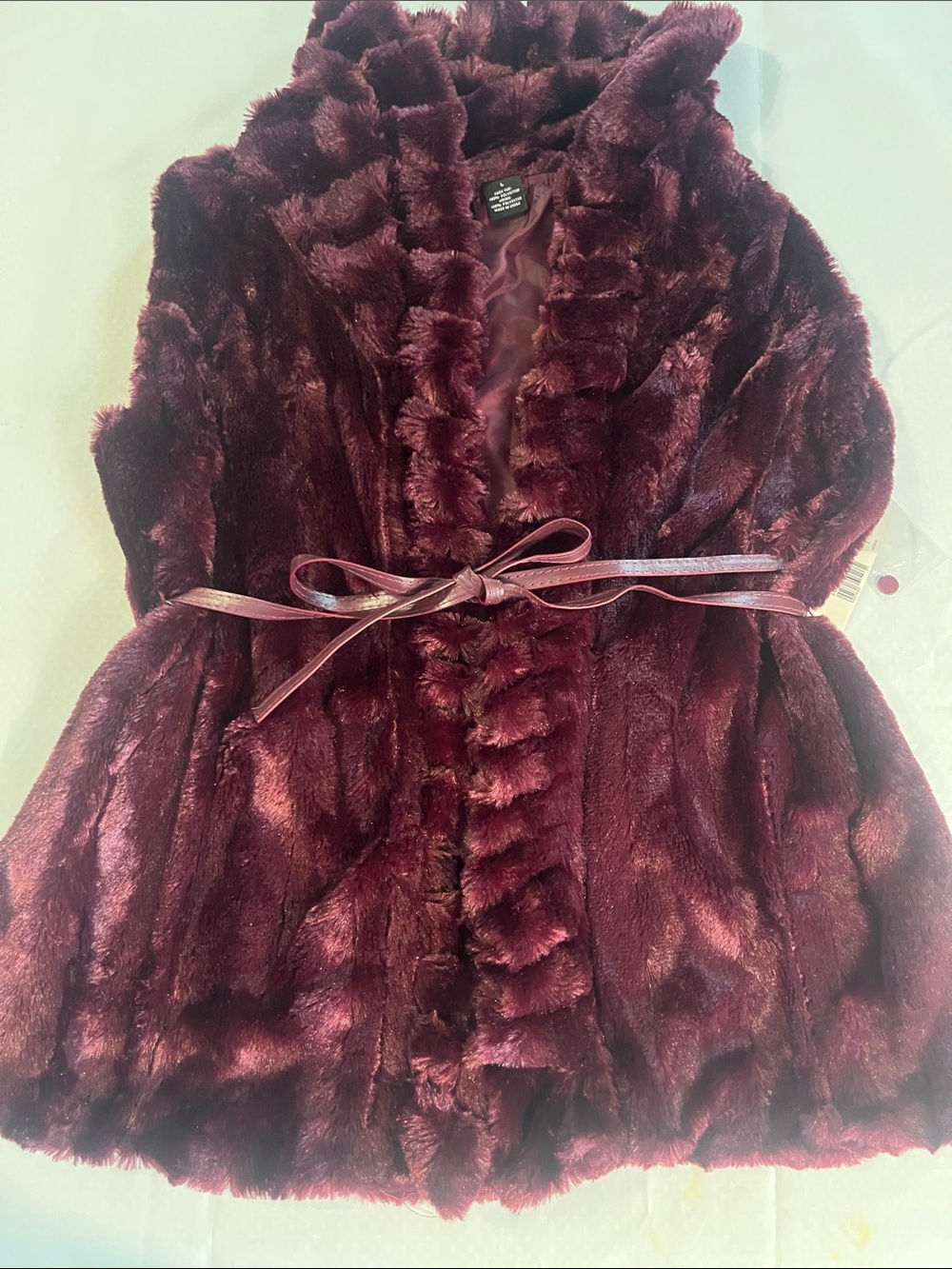 LuxuriousWomen's Plush Faux Fur Vest  in Deep Plum - w/ leather tie belt SZ Larg
